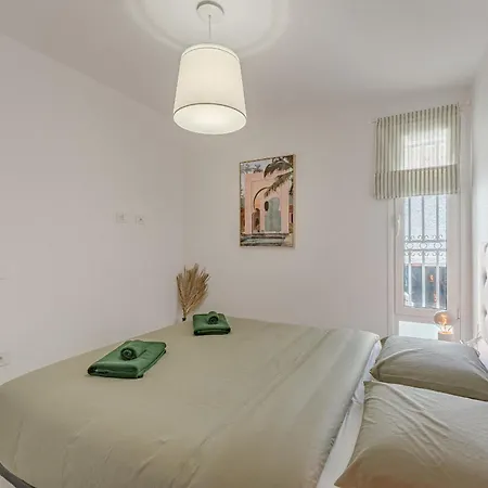 Апартаменти 1bdr Seaview In