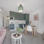 1bdr Seaview In 阿德耶