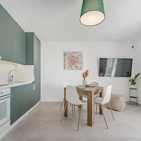 1bdr Seaview In